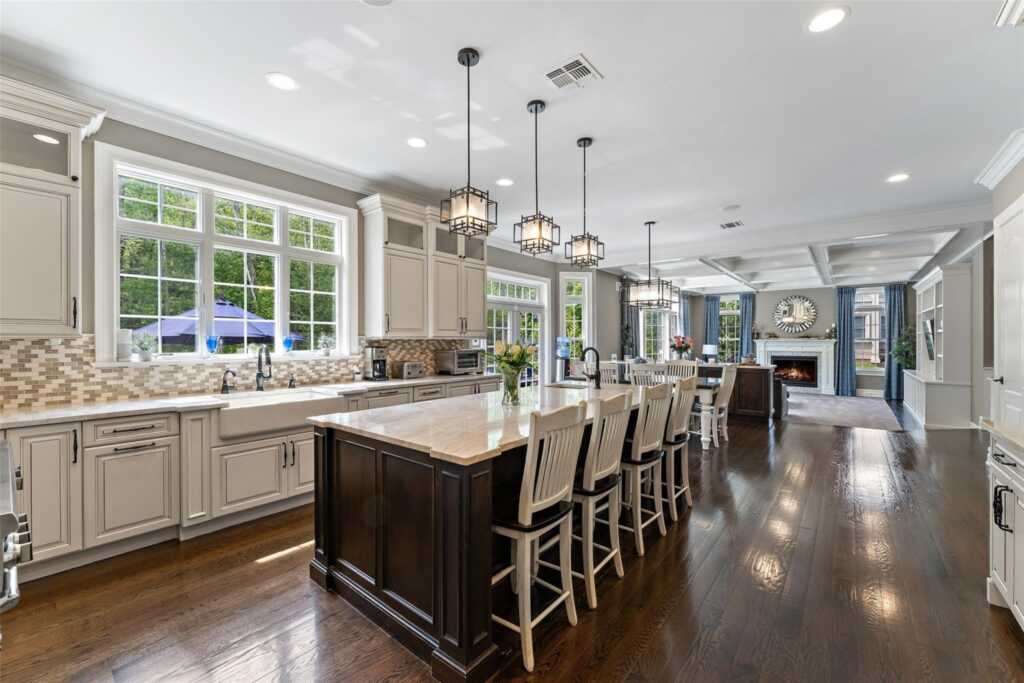 333 Pleasant Hill Drive, New City, NY 10956 - Photo 11 of 49