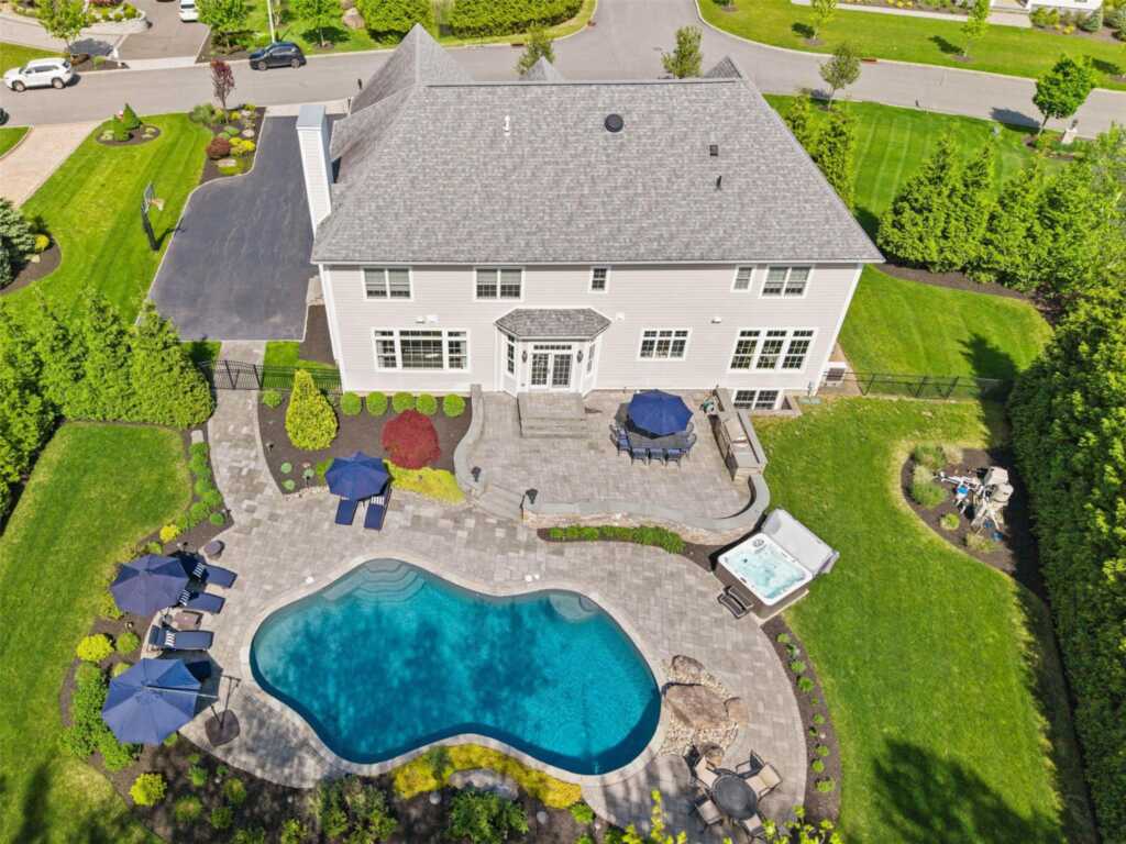 333 Pleasant Hill Drive, New City, NY 10956 - Photo 5 of 49