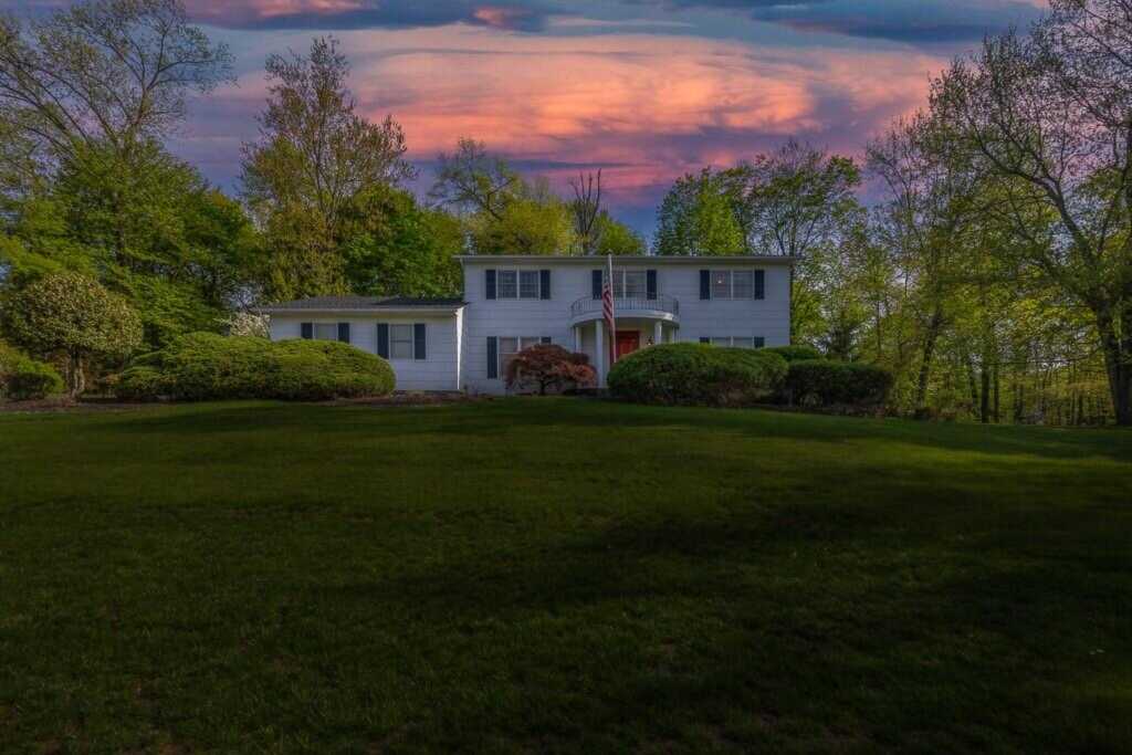 6 Overhill Lane, New City, NY 10956