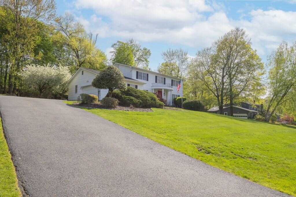 6 Overhill Lane, New City, NY 10956 - Photo 8 of 37