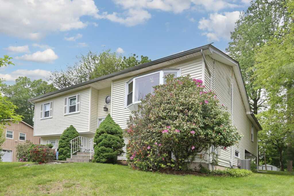 29 Park Terrace, Valley Cottage, NY 10989