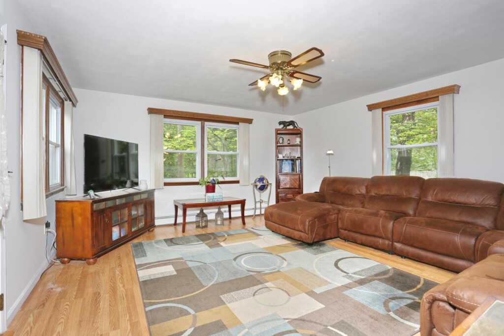 29 Park Terrace, Valley Cottage, NY 10989 - Photo 16 of 36