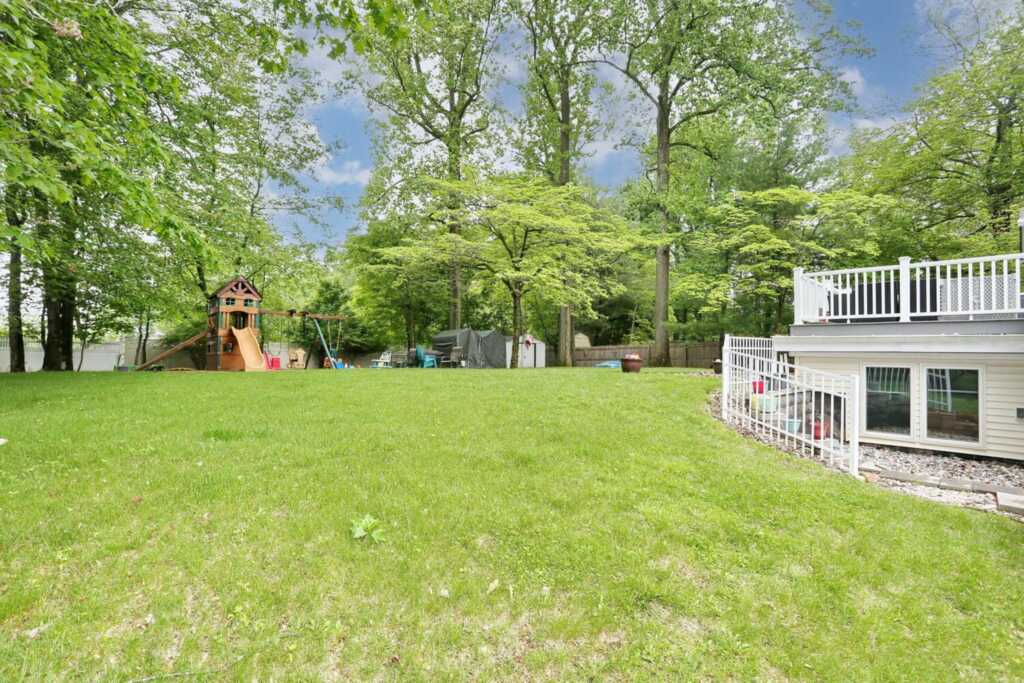 29 Park Terrace, Valley Cottage, NY 10989 - Photo 33 of 36
