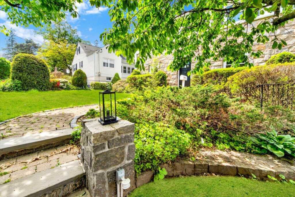 6 McBride Avenue, White Plains, NY 10603 - Photo 33 of 39