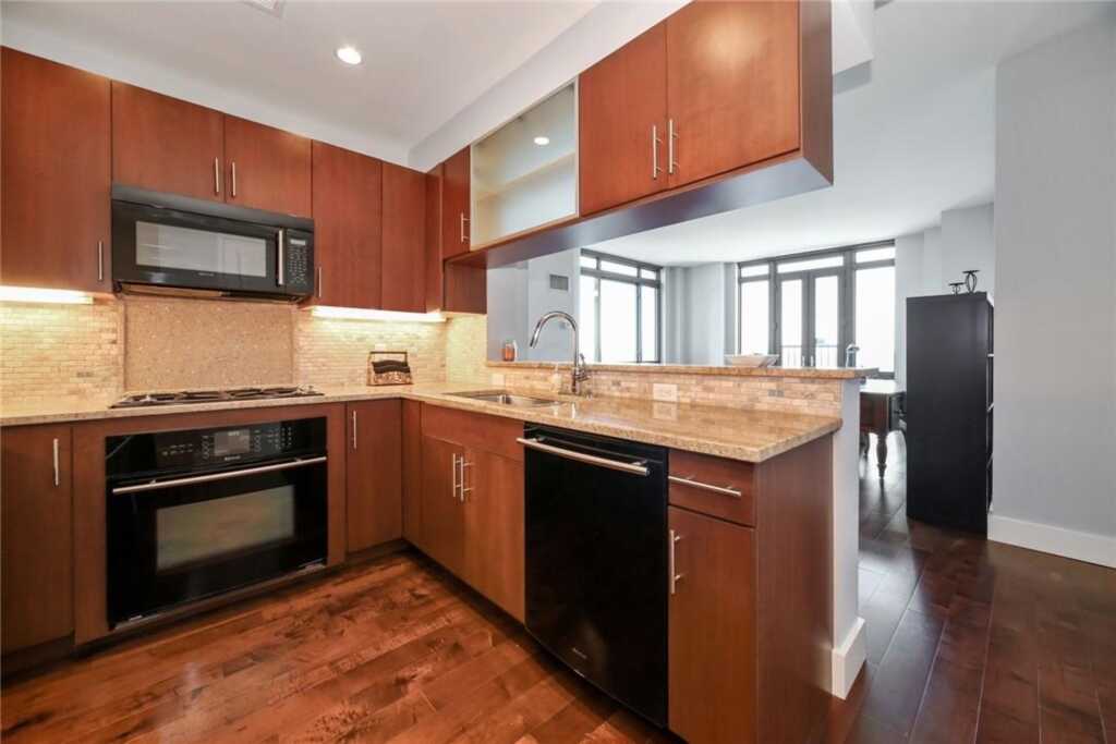 175 Huguenot Street, Unit #1607, New Rochelle, NY 10801 - Photo 3 of 22
