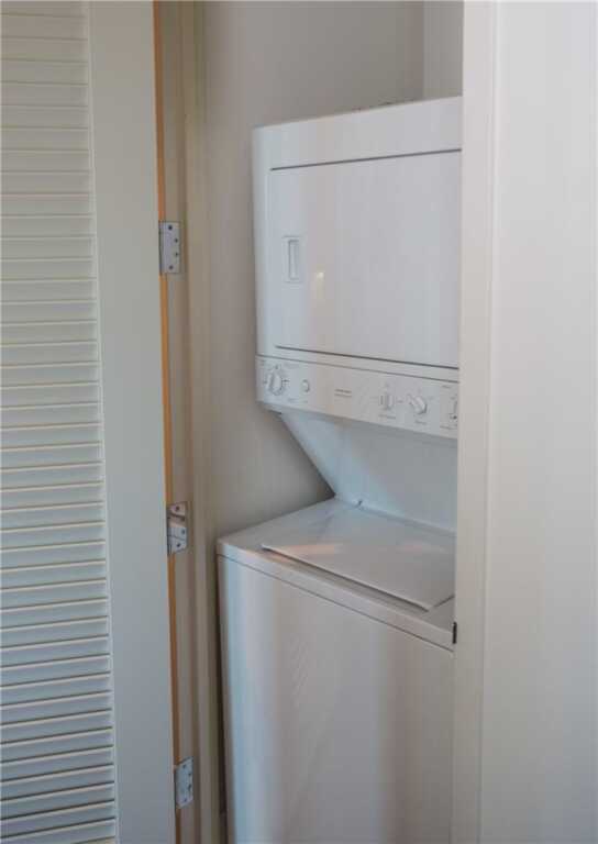 175 Huguenot Street, Unit #1607, New Rochelle, NY 10801 - Photo 6 of 22