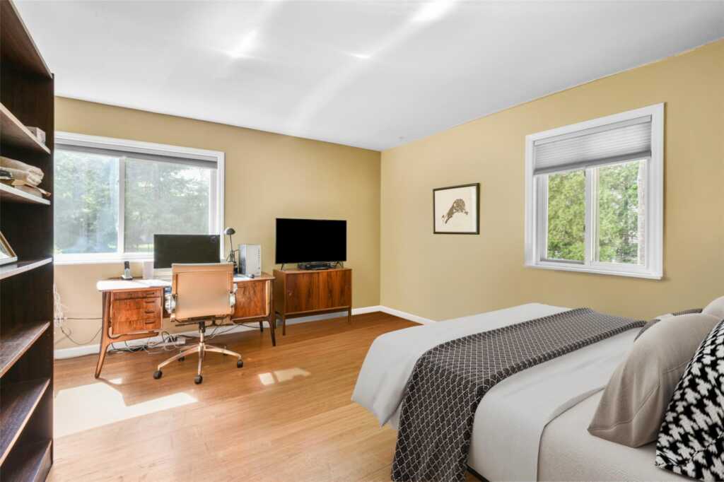 161 Morris Lane, New Rochelle, NY 10583 - Photo 16 of 33