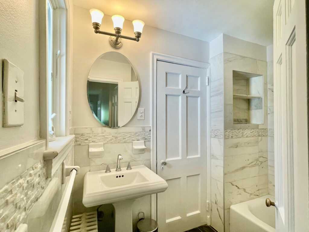 240 Beechmont Drive, New Rochelle, NY 10804 - Photo 26 of 40