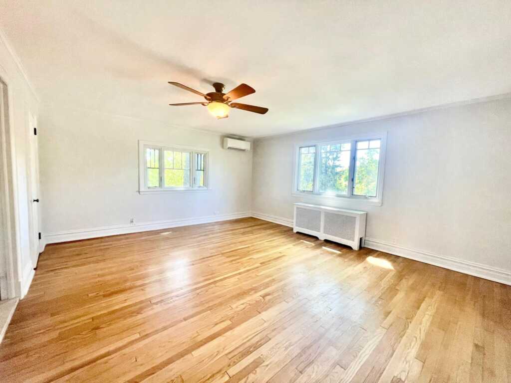 240 Beechmont Drive, New Rochelle, NY 10804 - Photo 30 of 40