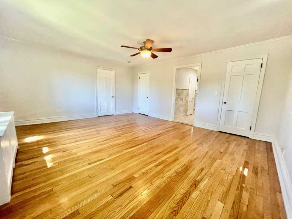 240 Beechmont Drive, New Rochelle, NY 10804 - Photo 31 of 40