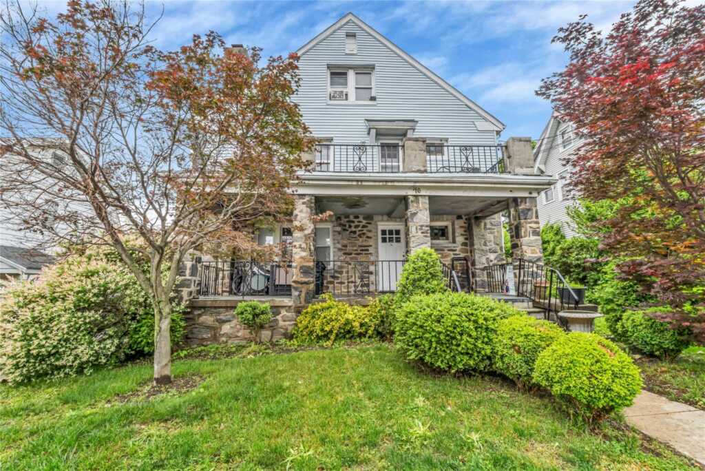 16 Rollhaus Place, Rye, NY 10573