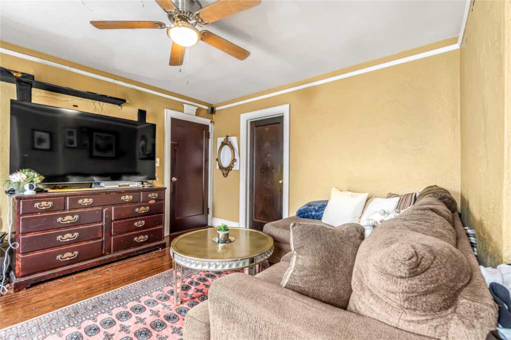 16 Rollhaus Place, Rye, NY 10573 - Photo 20 of 42