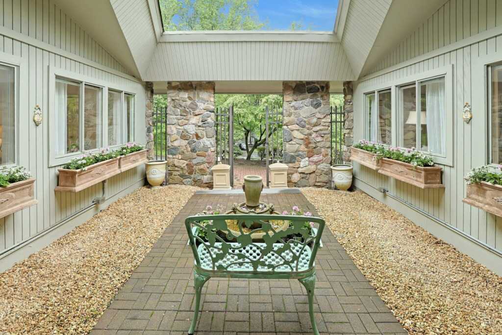 15 Wagon Wheel Drive, New City, NY 10956 - Photo 38 of 45