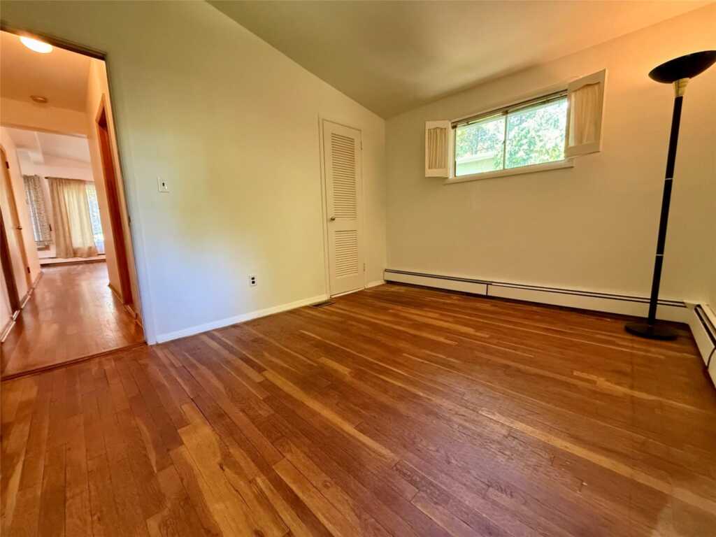 123 Helene Road, Valley Cottage, NY 10989 - Photo 11 of 15