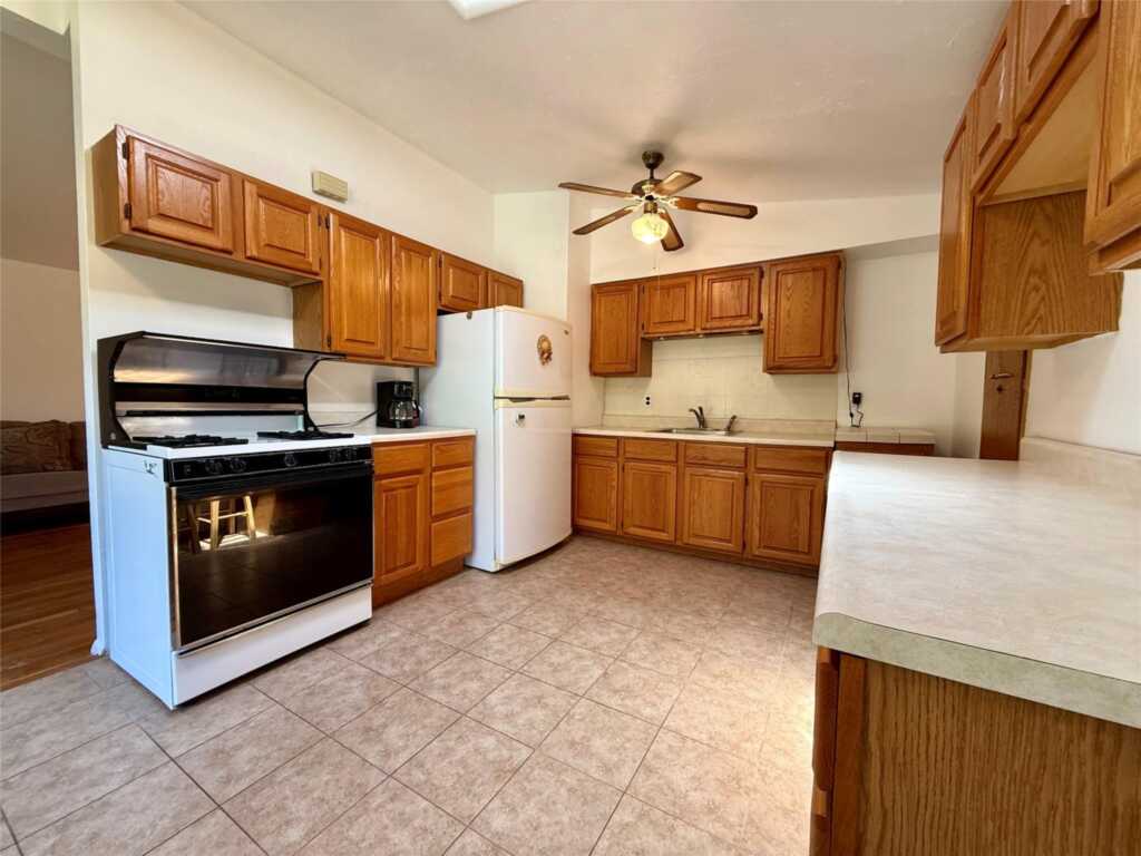 123 Helene Road, Valley Cottage, NY 10989 - Photo 3 of 15