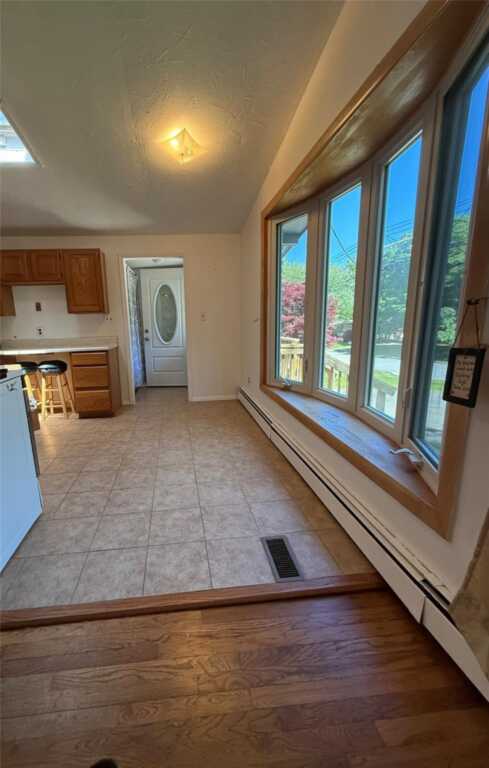 123 Helene Road, Valley Cottage, NY 10989 - Photo 5 of 15