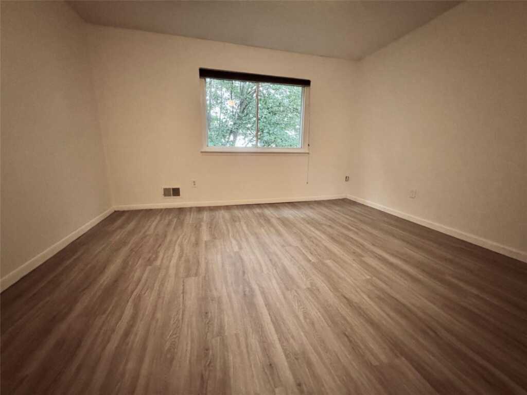 22 Albacon Road, Nanuet, NY 10954 - Photo 8 of 18