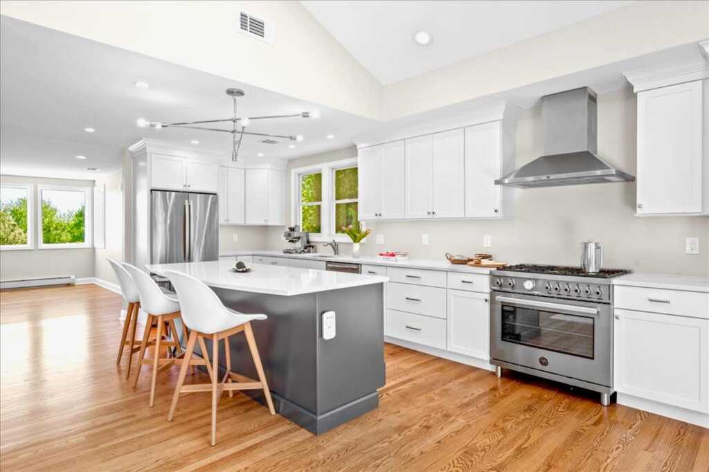 530 North Midland Avenue, Nyack, NY 10960 - Photo 13 of 43