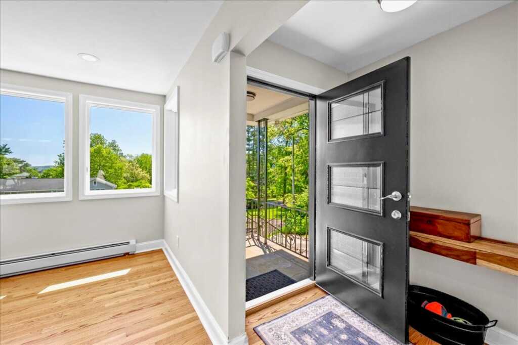 530 North Midland Avenue, Nyack, NY 10960 - Photo 3 of 43