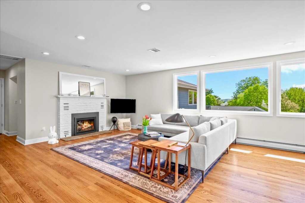 530 North Midland Avenue, Nyack, NY 10960 - Photo 5 of 43