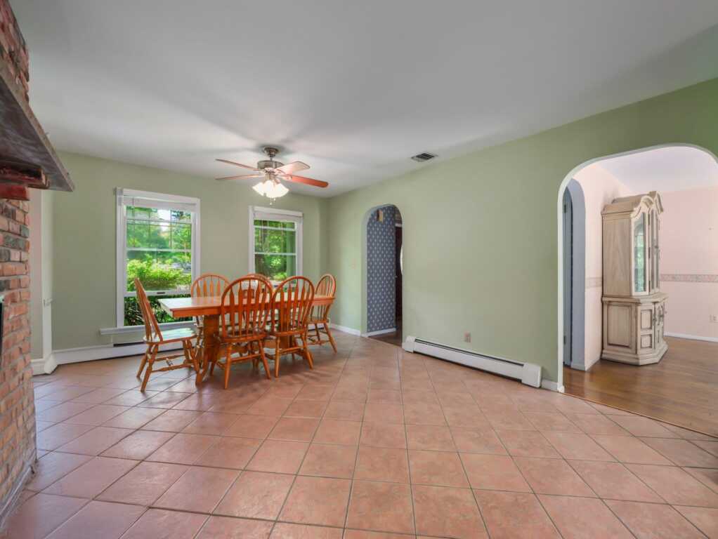 33 Rochelle Drive, New City, NY 10956 - Photo 18 of 36