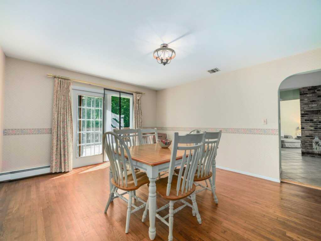 33 Rochelle Drive, New City, NY 10956 - Photo 20 of 36