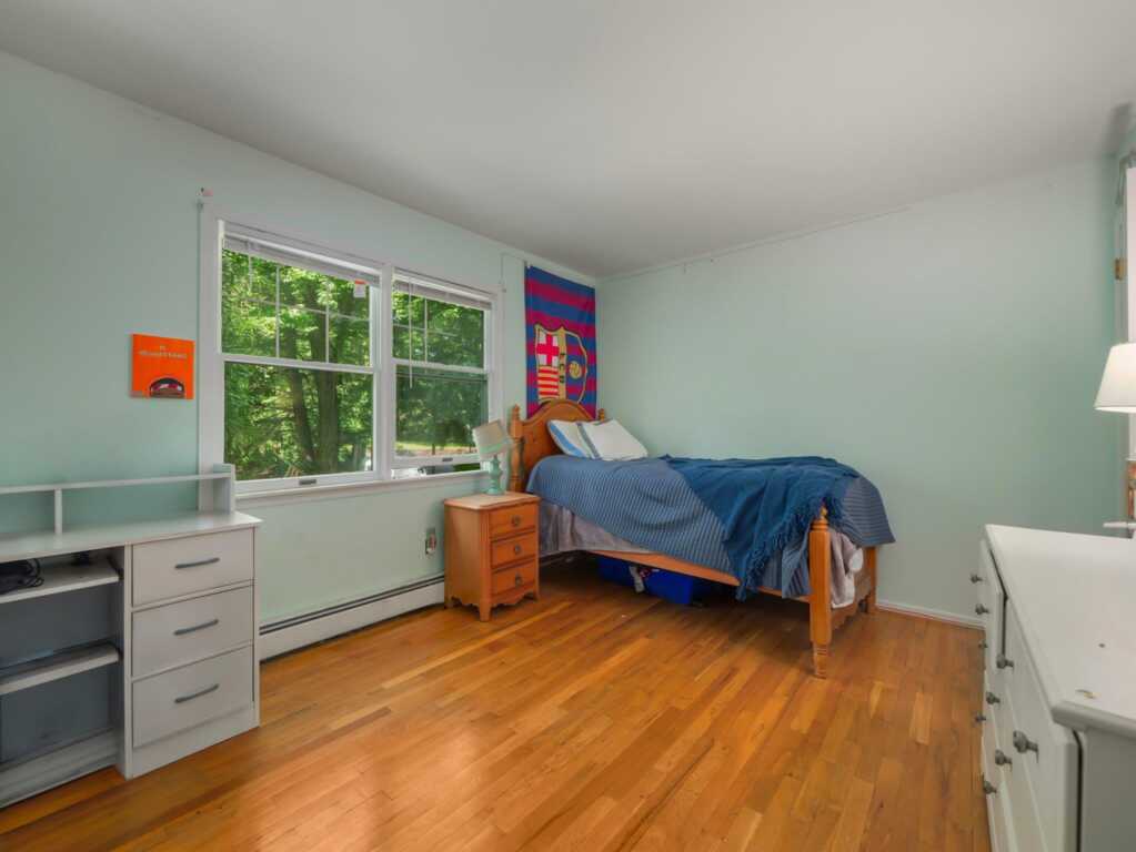 33 Rochelle Drive, New City, NY 10956 - Photo 23 of 36