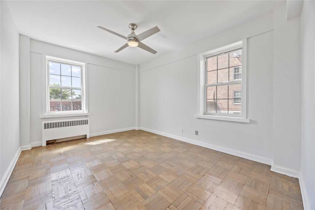 220 Pelham Road, Unit #1L, New Rochelle, NY 10805 - Photo 4 of 7