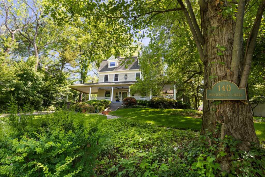 140 Montgomery Circle, New Rochelle, NY 10804
