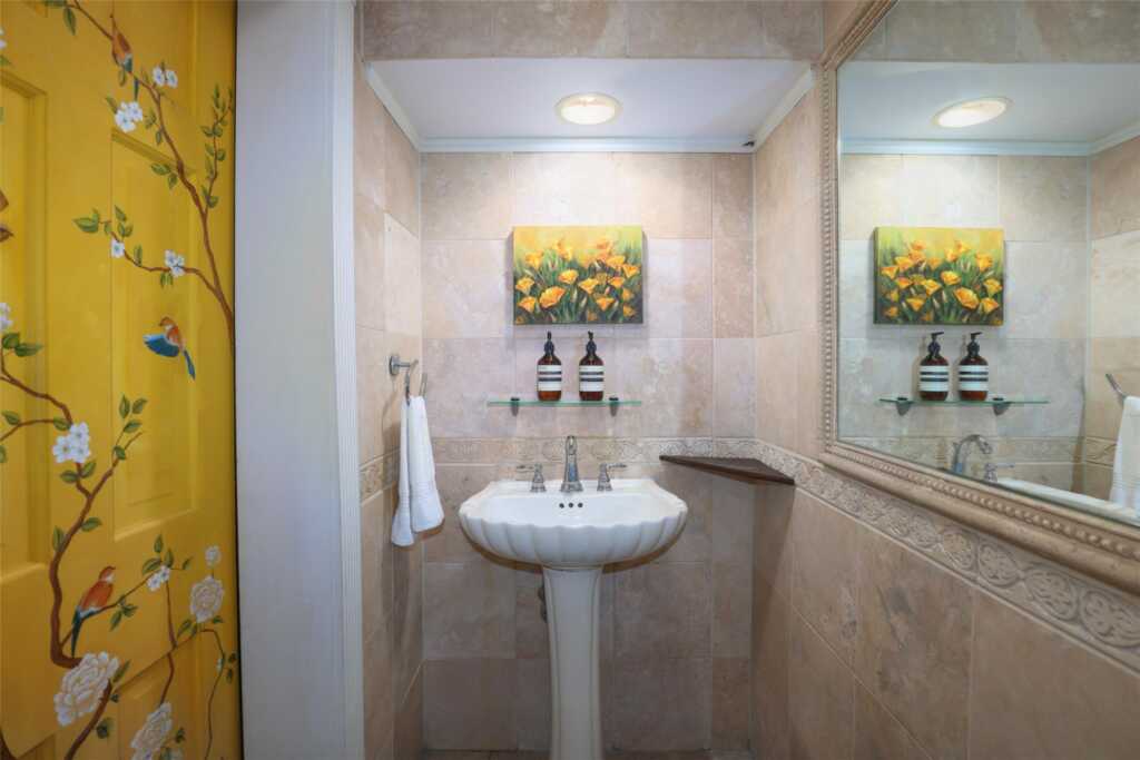 140 Montgomery Circle, New Rochelle, NY 10804 - Photo 12 of 30