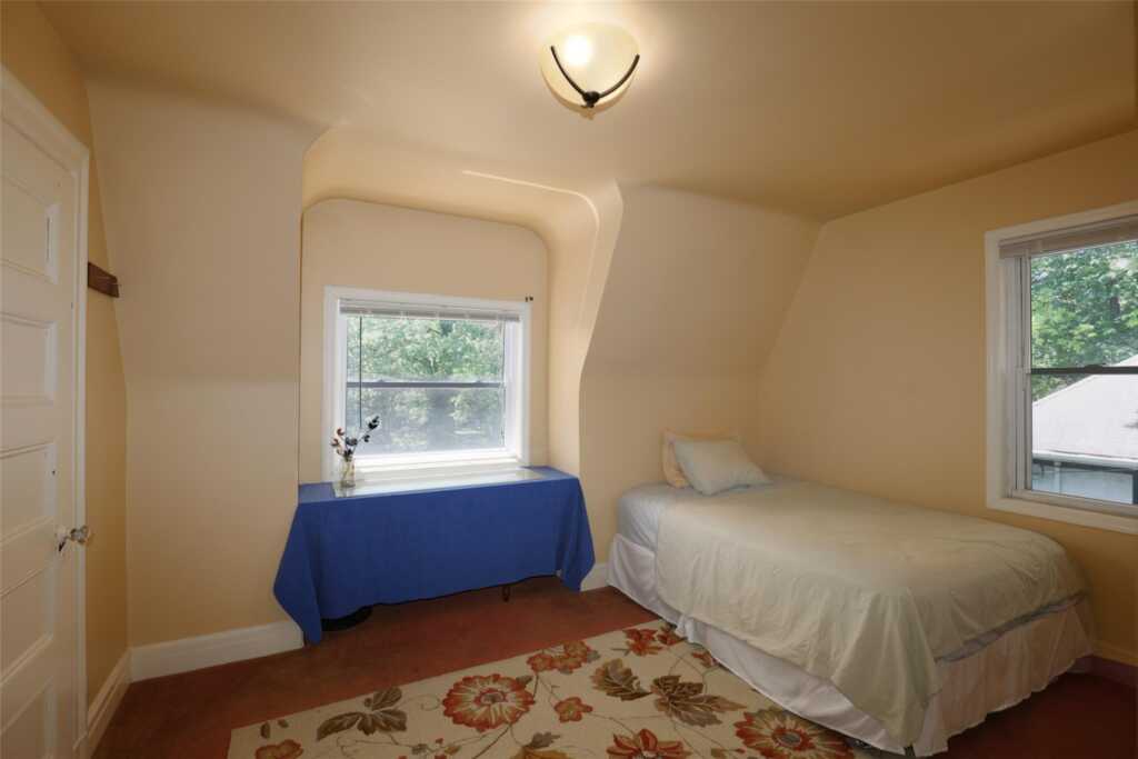 140 Montgomery Circle, New Rochelle, NY 10804 - Photo 23 of 30