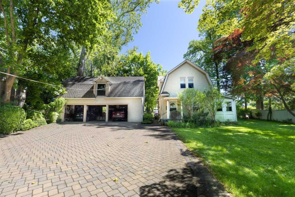 140 Montgomery Circle, New Rochelle, NY 10804 - Photo 27 of 30