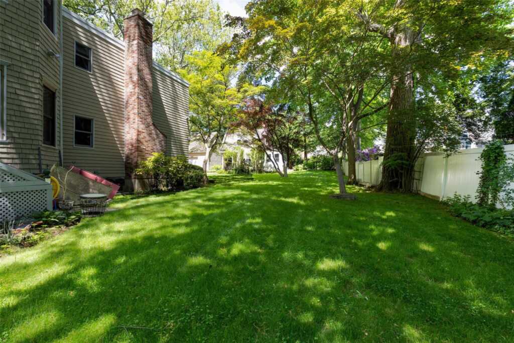 140 Montgomery Circle, New Rochelle, NY 10804 - Photo 30 of 30