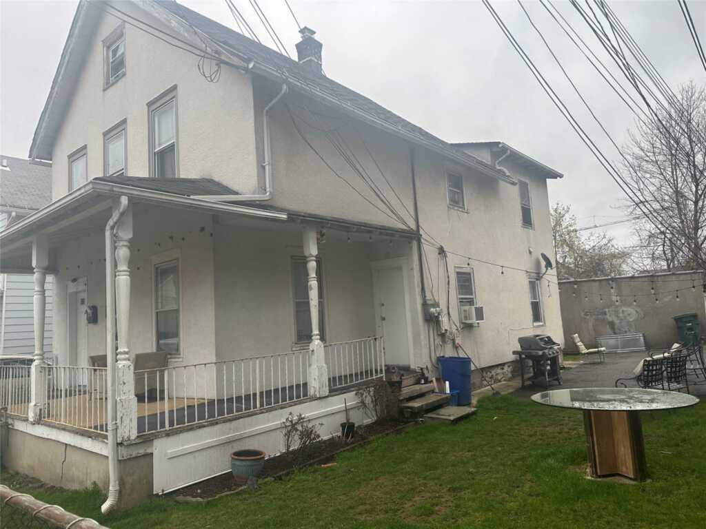 43 Oak Street, Rye, NY 10573 - Photo 3 of 10