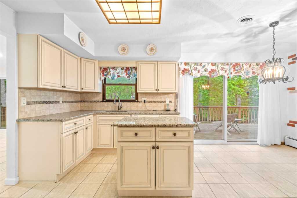 123 Birch Lane, New City, NY 10956 - Photo 8 of 46