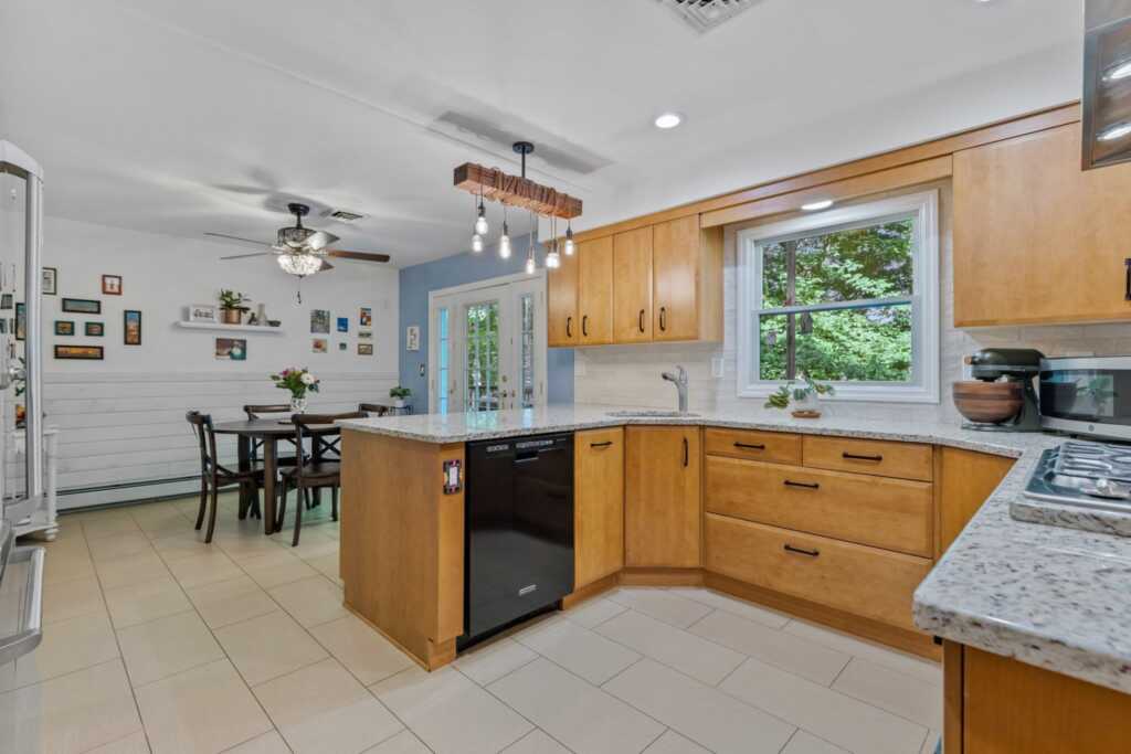 447 Phillips Hill Road, New City, NY 10956 - Photo 16 of 49