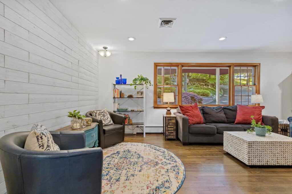 447 Phillips Hill Road, New City, NY 10956 - Photo 7 of 49