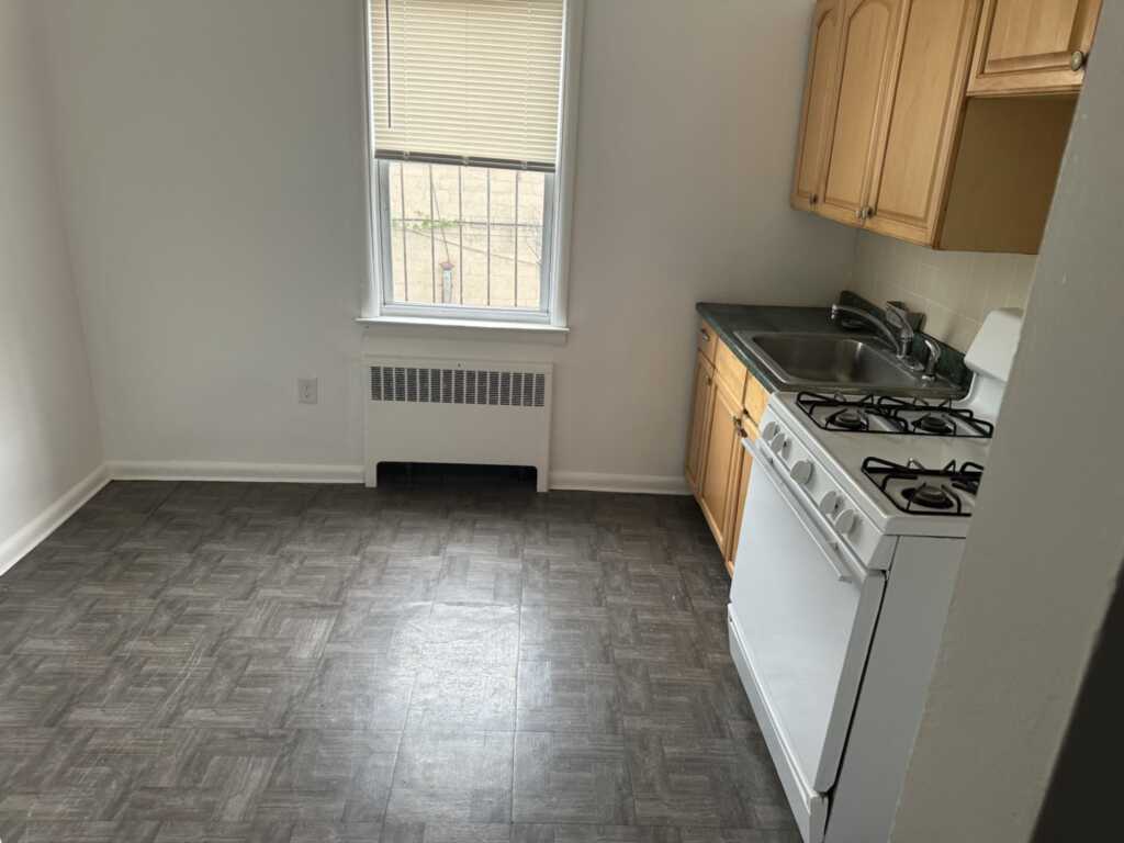 7 Webster Avenue, Unit #3, New Rochelle, NY 10801 - Photo 4 of 6