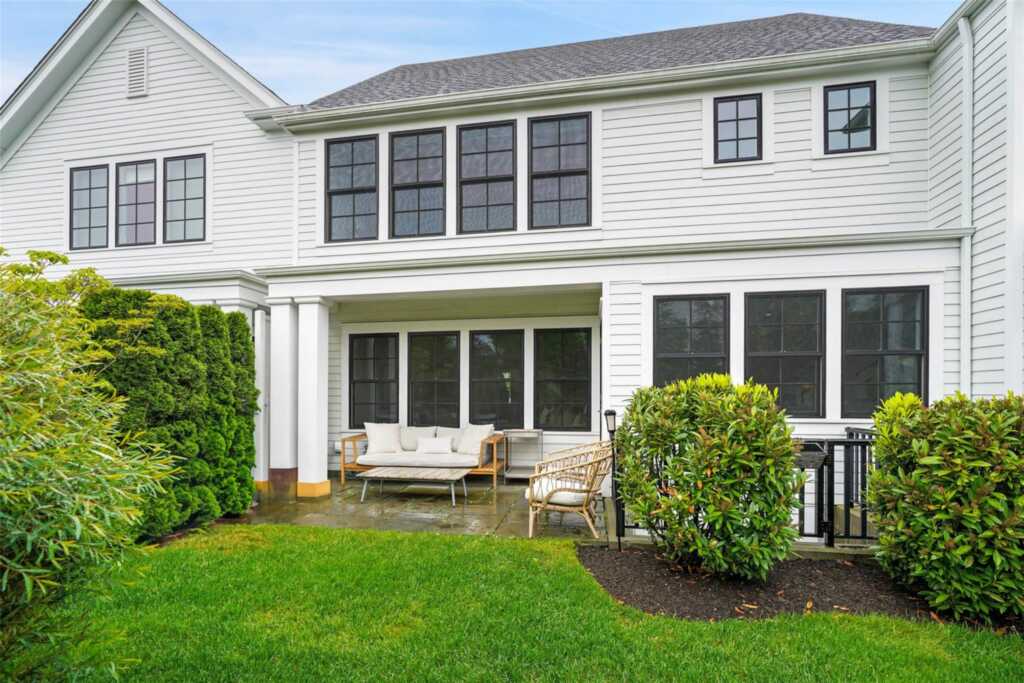 5 Rose Lane, Rye, NY 10573 - Photo 2 of 40
