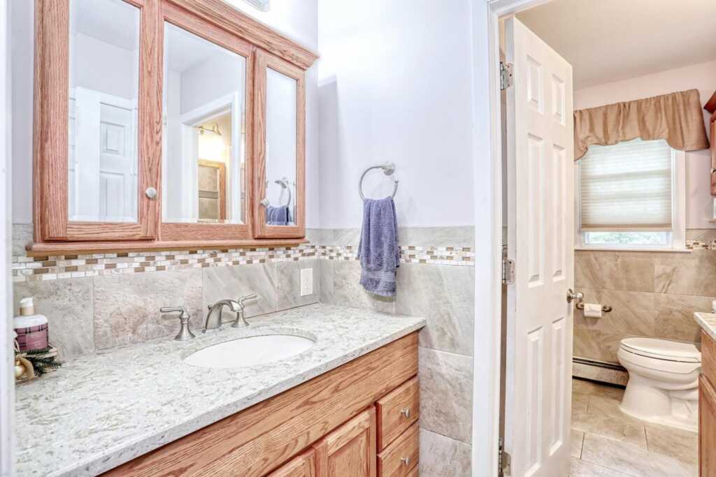 543 Westfield Drive, Valley Cottage, NY 10989 - Photo 6 of 11