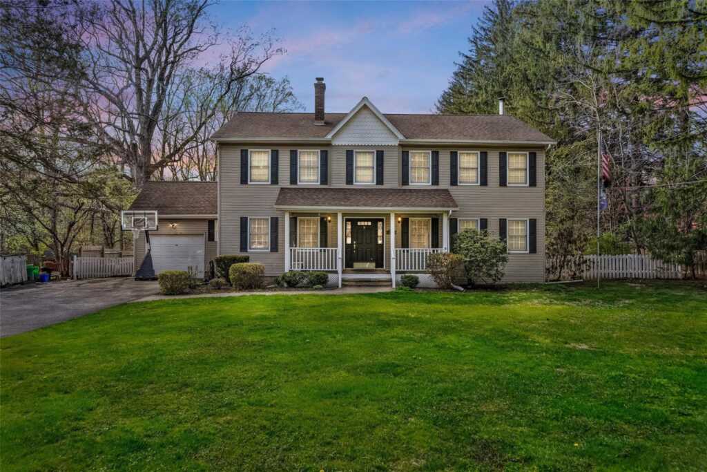 21 Mile Road, Suffern, NY 10901