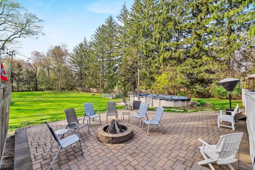 21 Mile Road, Suffern, NY 10901 - Photo 2 of 50