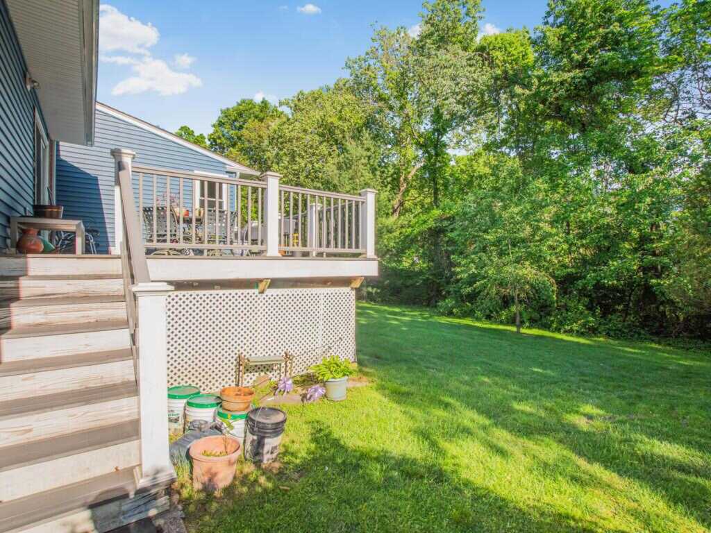 81 Winding Brook Road, New Rochelle, NY 10804 - Photo 22 of 37