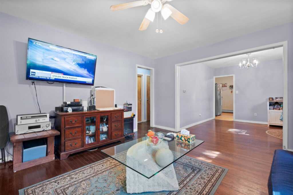 62 Buena Vista Road, New City, NY 10956 - Photo 4 of 34