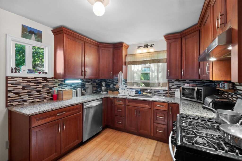 62 Buena Vista Road, New City, NY 10956 - Photo 8 of 34