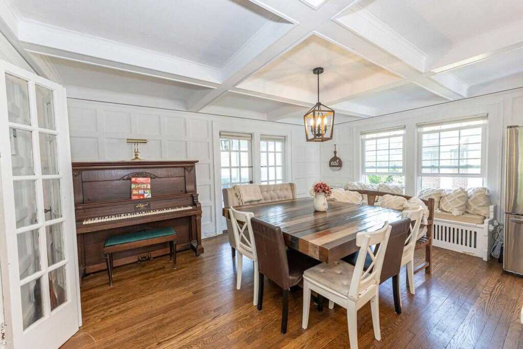31 Heminway Avenue, New Rochelle, NY 10801 - Photo 9 of 44