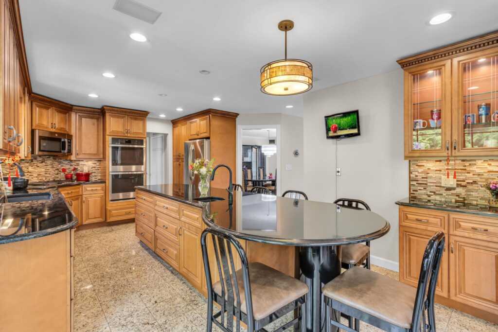 5 Deer Run, Rye, NY 10573 - Photo 13 of 49