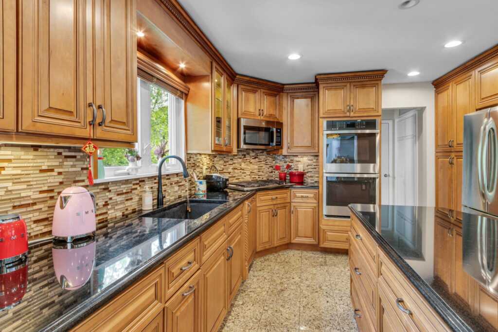 5 Deer Run, Rye, NY 10573 - Photo 14 of 49