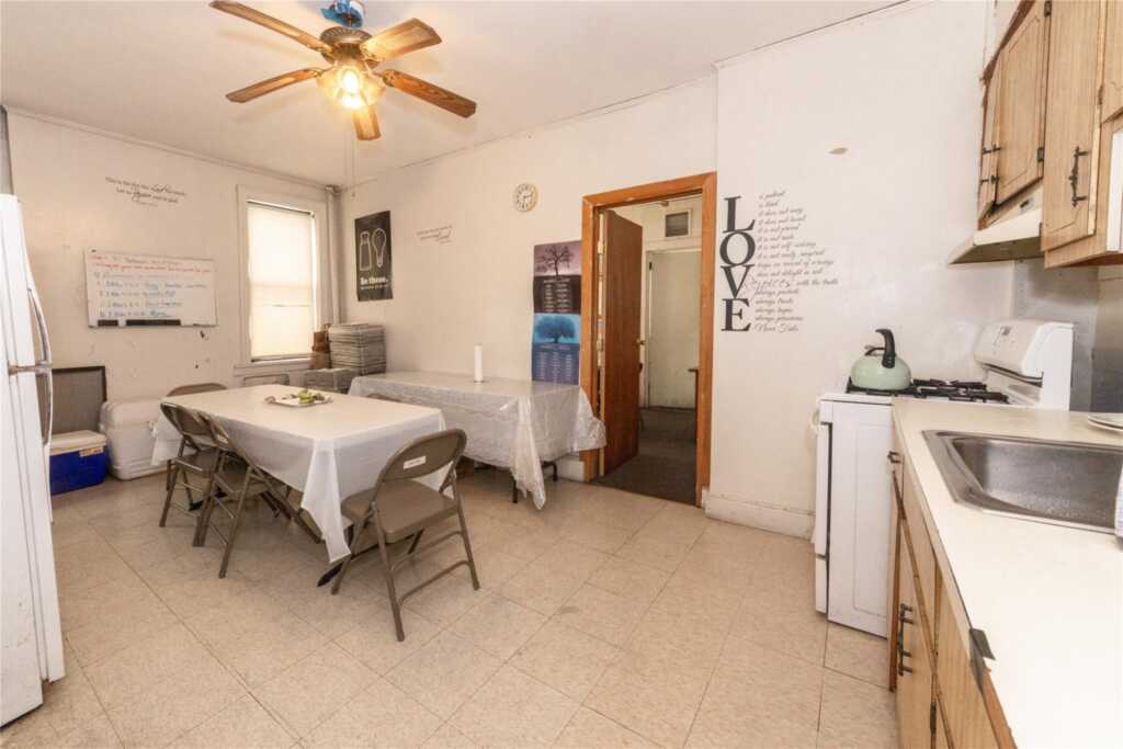 375 Huguenot Street, New Rochelle, NY 10801 - Photo 8 of 14