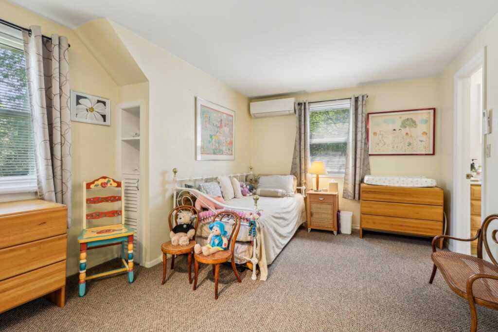 1 Meadowood Path, New Rochelle, NY 10804 - Photo 28 of 46